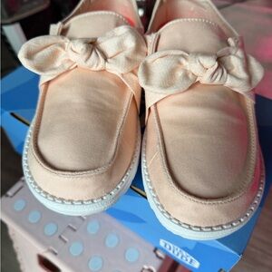 Hey Dude pink Canvas Bow Slip-On Shoes